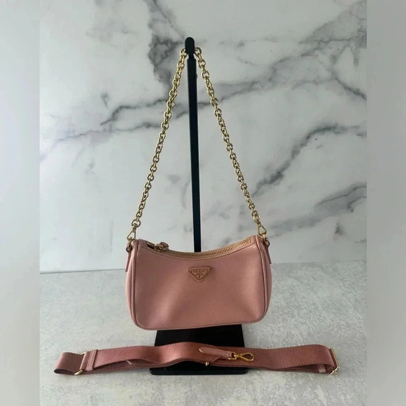 Prada Re-Edition Saffiano Bag - Picture 4 of 9